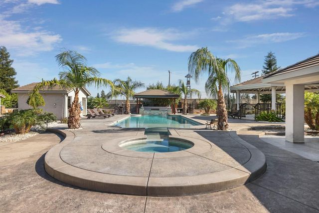 4600 Tudor Rose Gln, Stockton, CA 95212