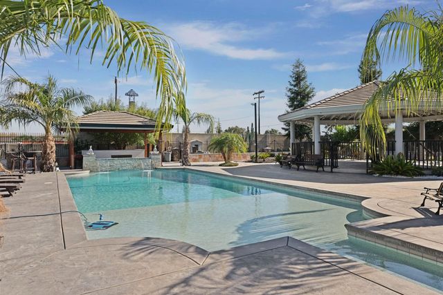 4600 Tudor Rose Gln, Stockton, CA 95212