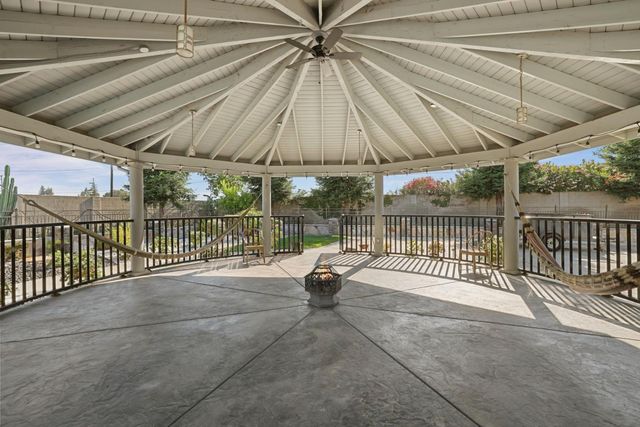 4600 Tudor Rose Gln, Stockton, CA 95212