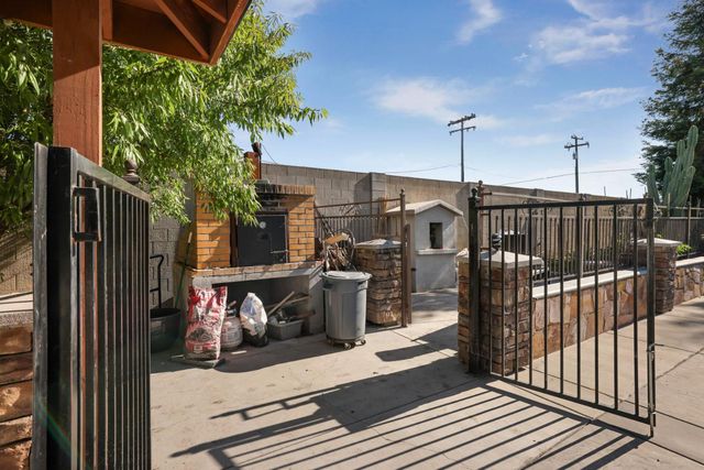 4600 Tudor Rose Gln, Stockton, CA 95212