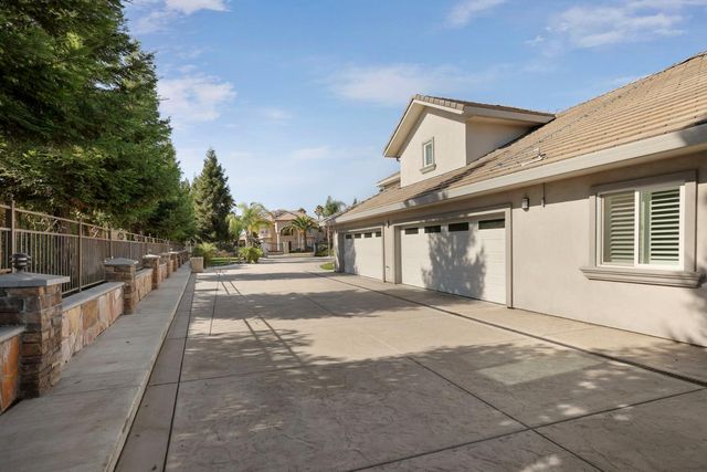4600 Tudor Rose Gln, Stockton, CA 95212