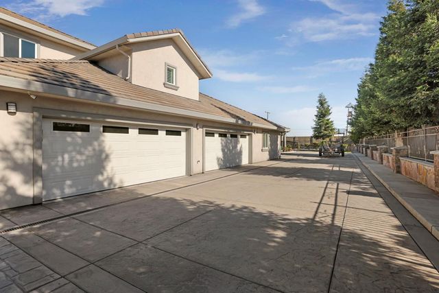 4600 Tudor Rose Gln, Stockton, CA 95212