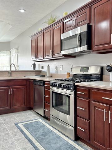 1507 Hawthorne Court, Princeton, IN 47670