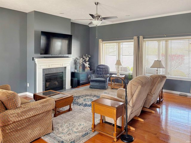 1507 Hawthorne Court, Princeton, IN 47670