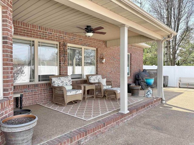 1507 Hawthorne Court, Princeton, IN 47670