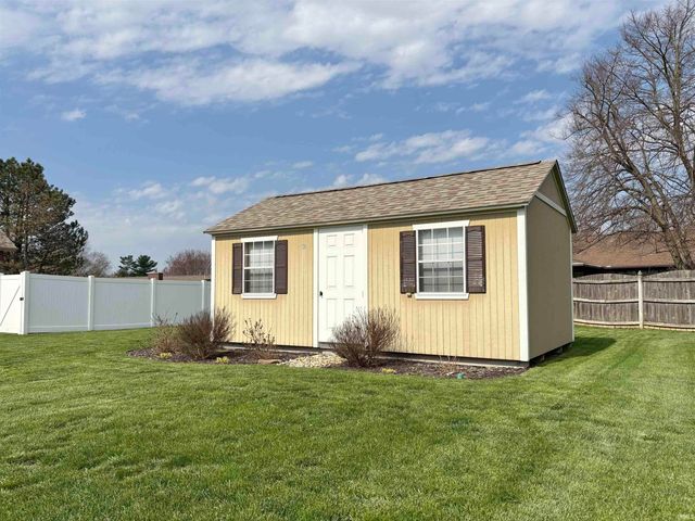 1507 Hawthorne Court, Princeton, IN 47670