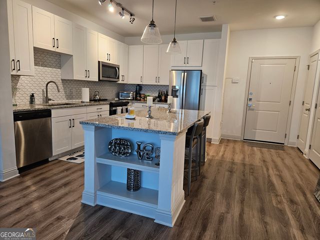 2180 Shadowood Parkway SE, Atlanta, GA 30339