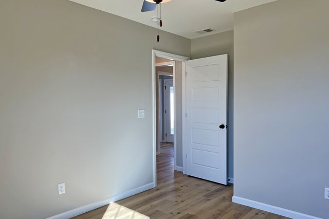 1106 Brook Court, Franklin, KY 42134