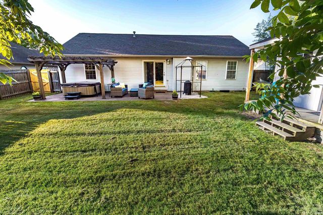 3023 Elmridge Drive, Evansville, IN 47711