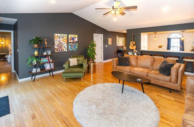 3023 Elmridge Drive, Evansville, IN 47711