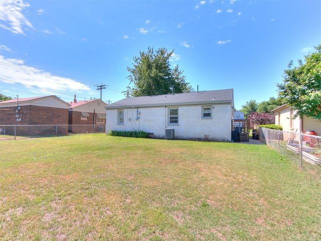 2105 Carlisle Road, Oklahoma City, OK 73120