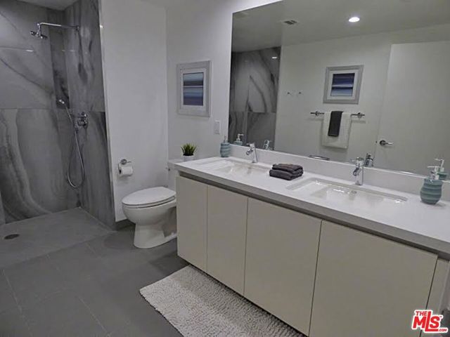 1526 ARMACOST Avenue 102, Los Angeles, CA 90025