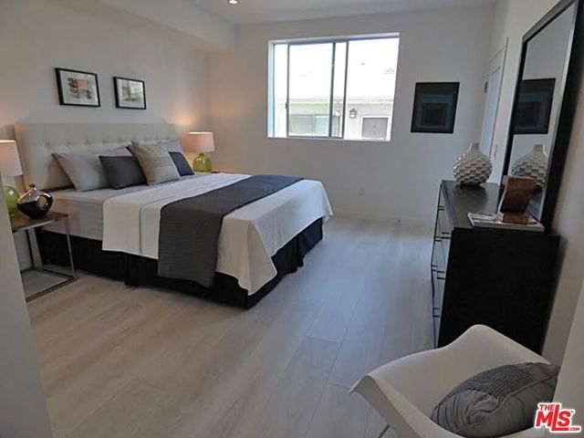 1526 ARMACOST Avenue 102, Los Angeles, CA 90025