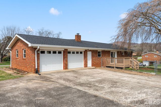 33 Monte Vista Terrace, Candler, NC 28715