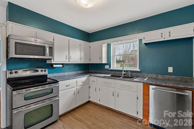 33 Monte Vista Terrace, Candler, NC 28715