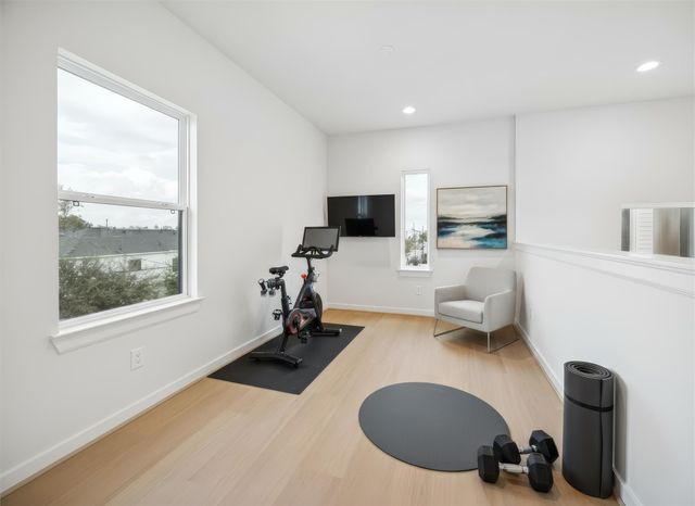 817 Thornton Road G, Houston, TX 77018