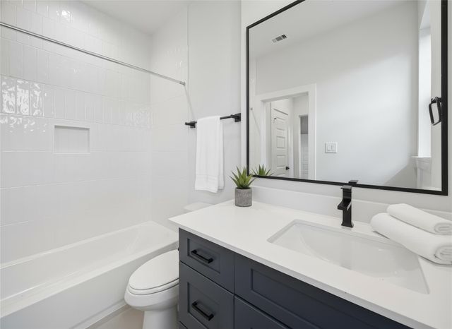 817 Thornton Road G, Houston, TX 77018