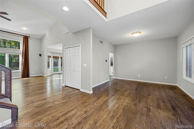 4659 Camelina Street, Commerce Charter Township, MI 48382