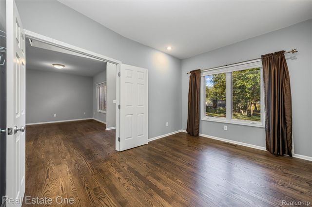 4659 Camelina Street, Commerce Charter Township, MI 48382