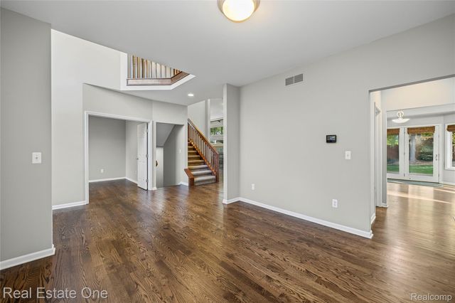 4659 Camelina Street, Commerce Charter Township, MI 48382