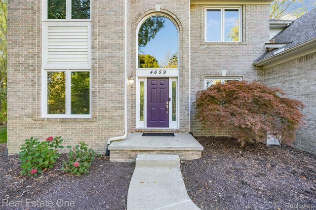 4659 Camelina Street, Commerce Charter Township, MI 48382