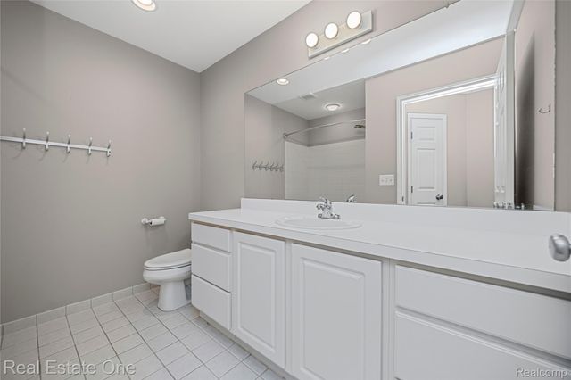 4659 Camelina Street, Commerce Charter Township, MI 48382