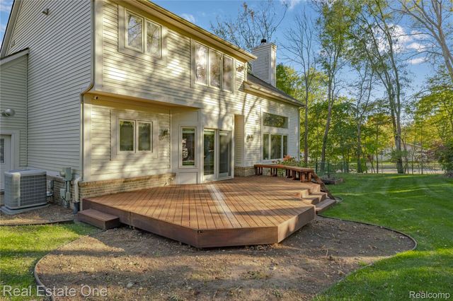 4659 Camelina Street, Commerce Charter Township, MI 48382