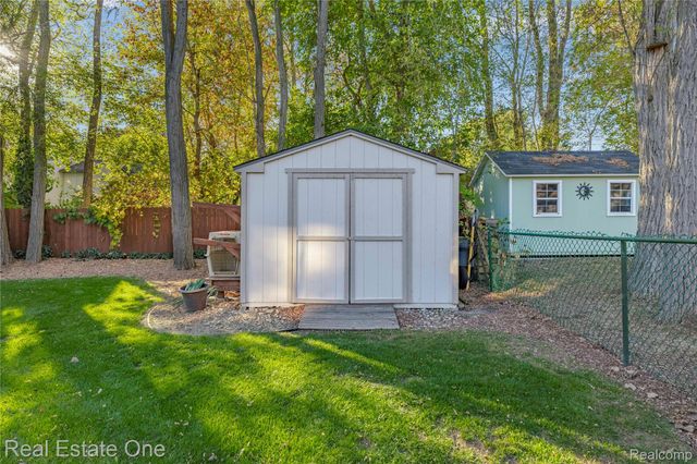 4659 Camelina Street, Commerce Charter Township, MI 48382