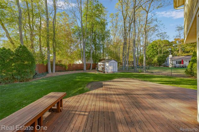 4659 Camelina Street, Commerce Charter Township, MI 48382