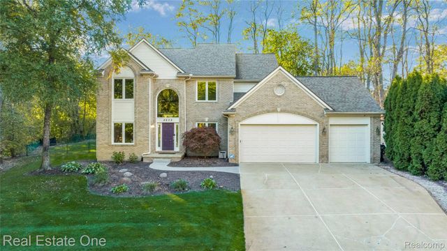 4659 Camelina Street, Commerce Charter Township, MI 48382