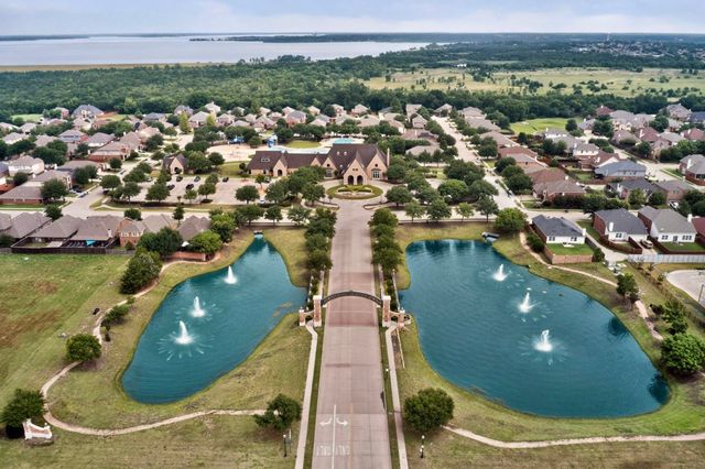 698 Langdon Street, Lavon, TX 75166