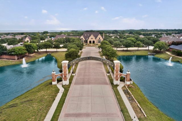 698 Langdon Street, Lavon, TX 75166