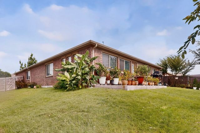 698 Langdon Street, Lavon, TX 75166