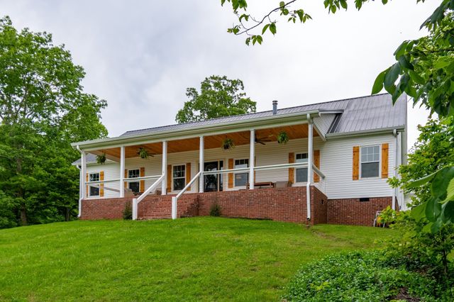 3402 Blackburn Rd, Santa Fe, TN 38482
