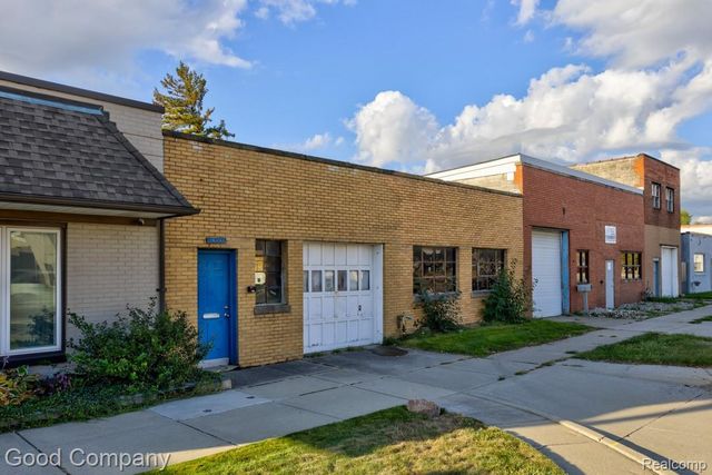 14248 9 Mile Road, Warren, MI 48089