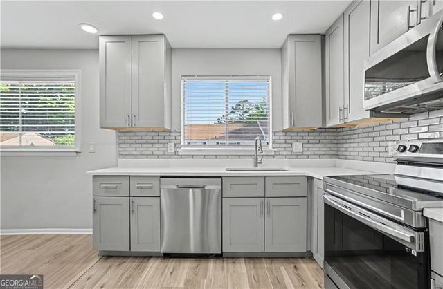 7307 Cardigan Circle, Atlanta, GA 30328