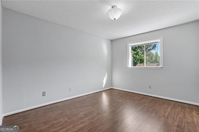7307 Cardigan Circle, Atlanta, GA 30328