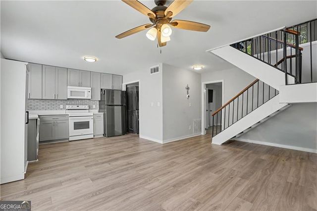 7307 Cardigan Circle, Atlanta, GA 30328