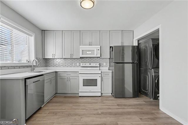 7307 Cardigan Circle, Atlanta, GA 30328