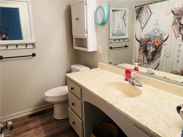 417 Fulton Avenue, Mount Airy, NC 27030