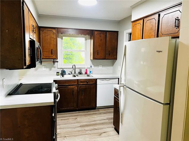 417 Fulton Avenue, Mount Airy, NC 27030