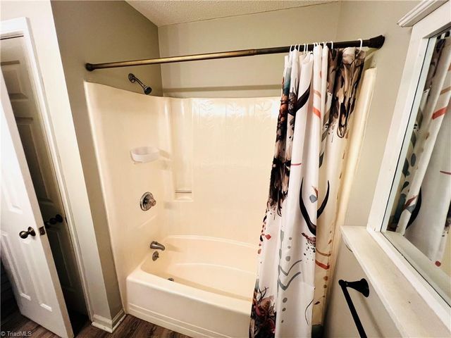 417 Fulton Avenue, Mount Airy, NC 27030