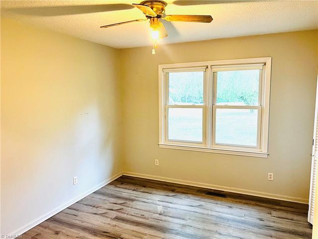 417 Fulton Avenue, Mount Airy, NC 27030