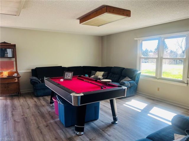 417 Fulton Avenue, Mount Airy, NC 27030