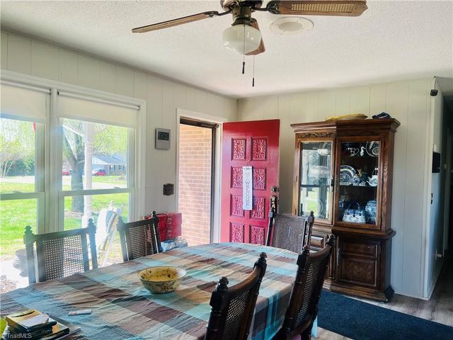 417 Fulton Avenue, Mount Airy, NC 27030