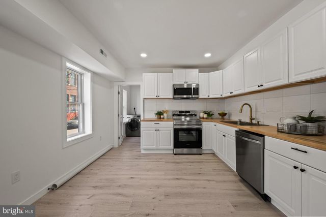 1118 S CAREY ST, Baltimore, MD 21223