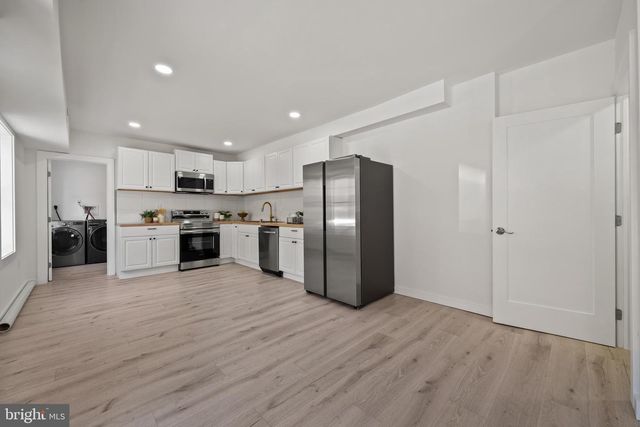 1118 S CAREY ST, Baltimore, MD 21223