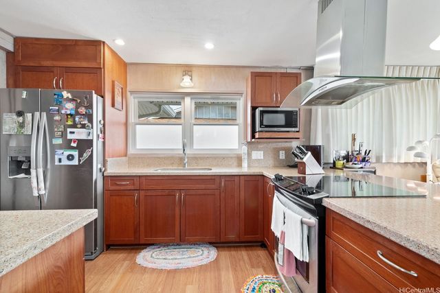 3404 Ala Hinalo Place, Honolulu, HI 96818
