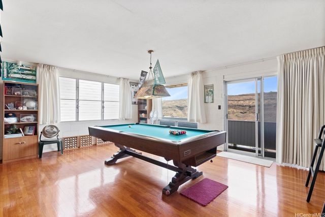 3404 Ala Hinalo Place, Honolulu, HI 96818