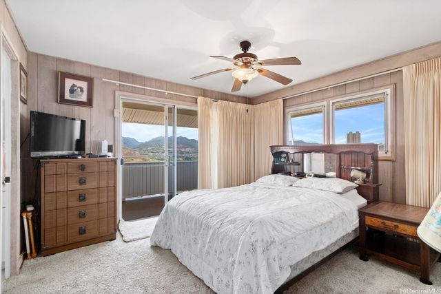 3404 Ala Hinalo Place, Honolulu, HI 96818